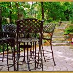 Paver patio, Eagan, MN – Borgert pavers, Cobble Circles and outcropping steps